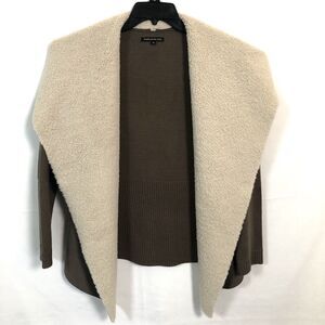 Madison & Lola Faux Suede Shearling Sweater Size Medium Cocoa Cascade Opening
